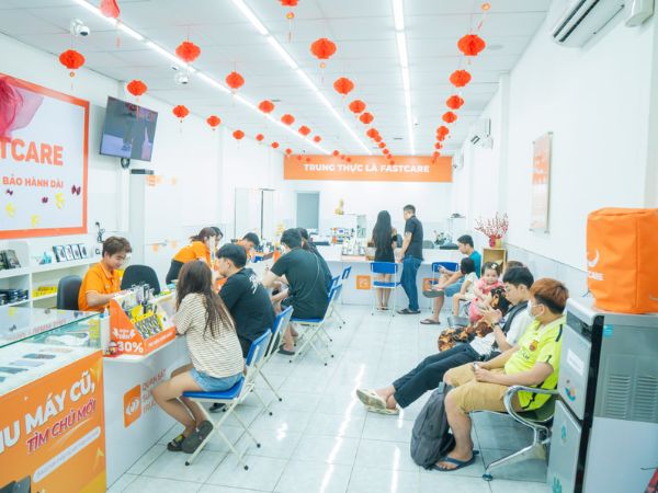 Lưu ý gì khi định thay pin iPhone 15 Plus
