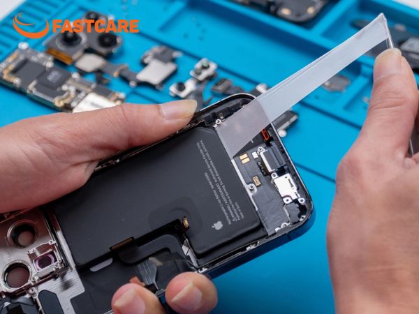 Pin iPhone 16 Pro Max hiện nay có bao nhiêu loại