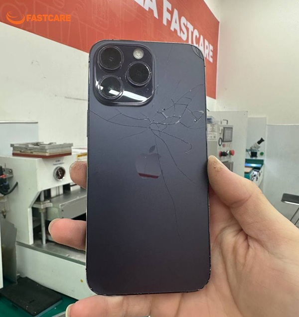 Trường hợp cần thay nắp kính lưng cho iPhone 14 Pro Max Trường hợp cần thay nắp kính lưng cho iPhone 14 Pro Max