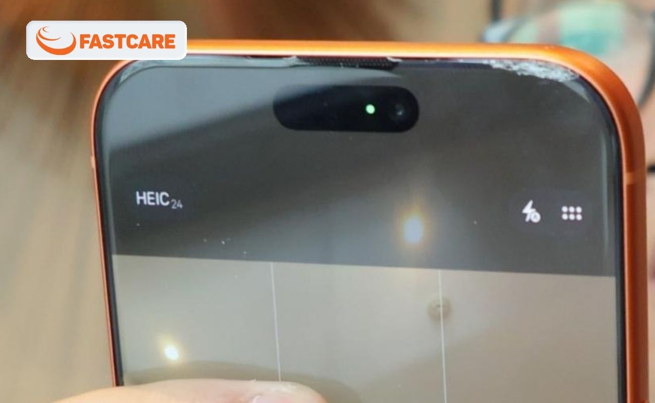 Màn hình iPhone 17 bị nứt, vỡ