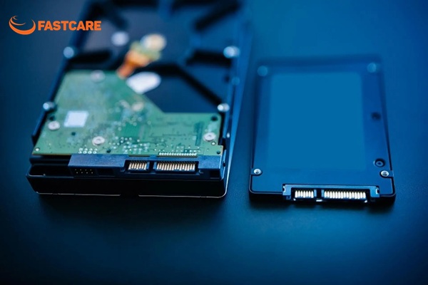 Ổ cứng HDD vs Ổ cứng SSD tại FASTCARE Ổ cứng HDD vs Ổ cứng SSD laptop