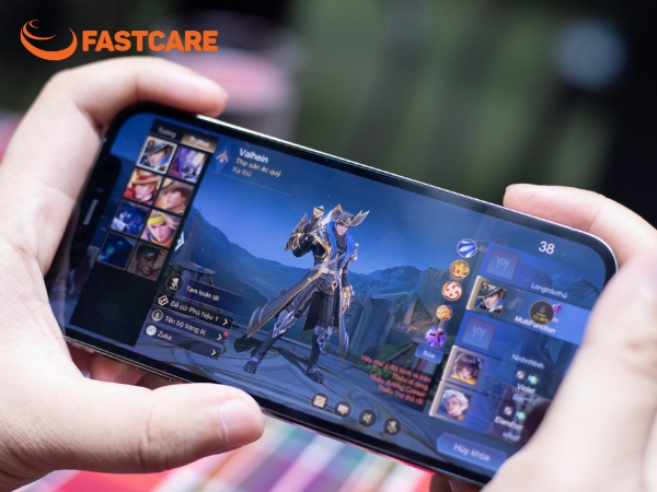 iPhone 12 cũ chơi game tốt không