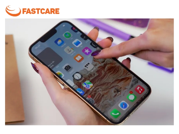 iPhone bị bể màn hình trong