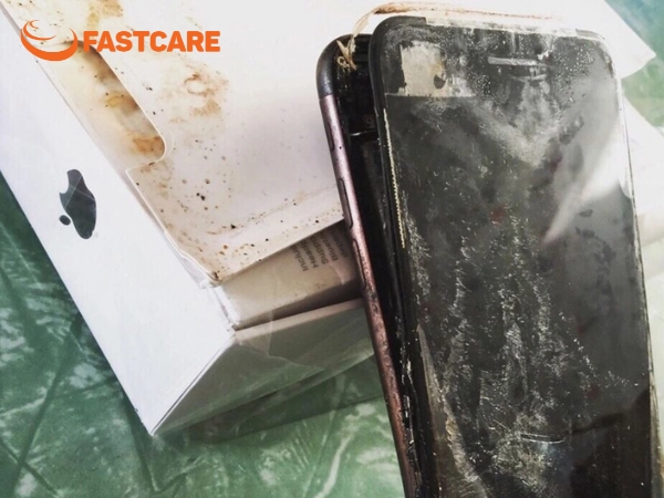 pin iPhone bị phồng