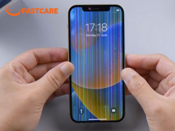 màn hình iPhone bị ẩm