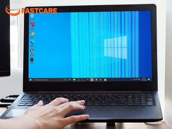 Màn hình laptop bị vô nước