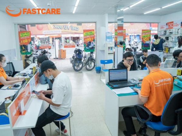 Màn hình laptop bị vô nước