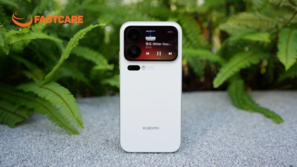 Thay chân sạc Xiaomi 17 Pro Max có ảnh hưởng đến pin không?
