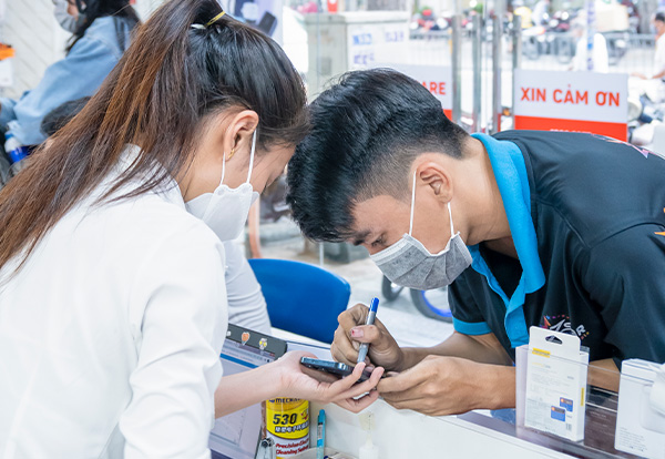 Thay vỏ Xiaomi 15 Ultra tại FASTCARE Lưu ý sau khi thay vỏ Xiaomi 15 Ultra