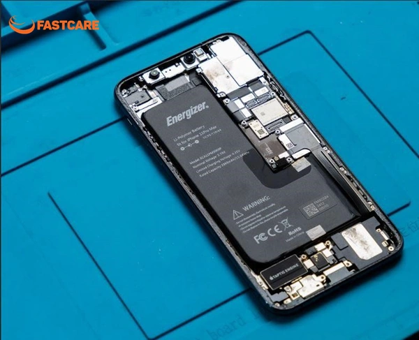 fastcare-pin-energizer-iphone-tot-khong-3.webp