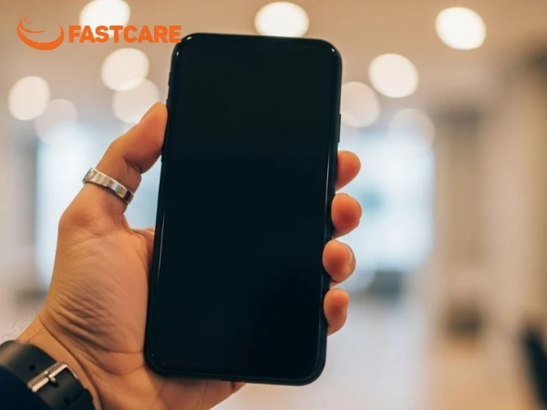 tại sao điện thoại bị nóng và nhanh hết pin