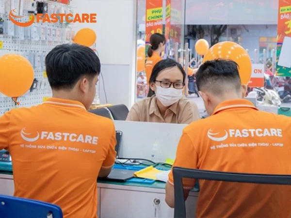 fastcare-chuoi-sac-iphone-bi-long-5.webp