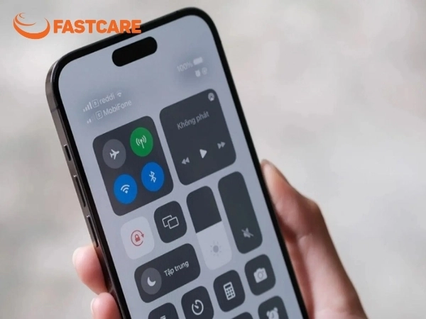 nút âm lượng iphone bị lún