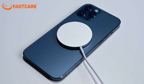 Thay kính lưng 14 Pro Max có ảnh hưởng gì không? Thay kính lưng 14 Pro Max có ảnh hưởng gì không?