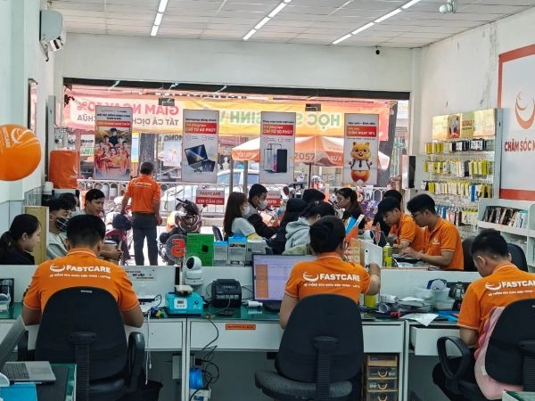 thay-ban-phim-macbook-chuyen-nghiep-tai-fastcare.webp