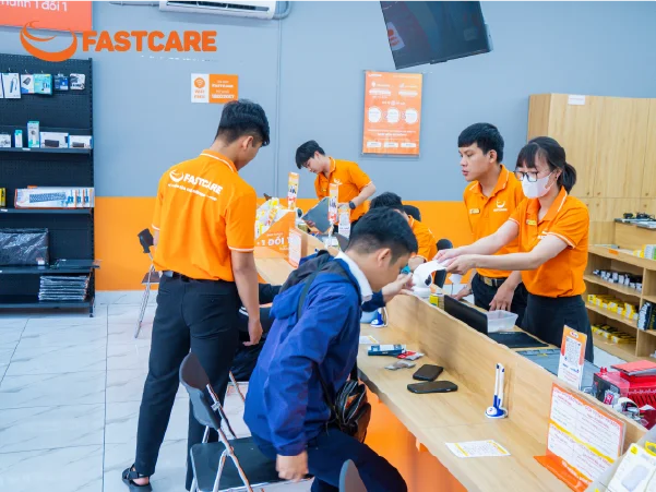 Cửa hàng thay vỏ iPhone 12 5G XFIX FASTCARE