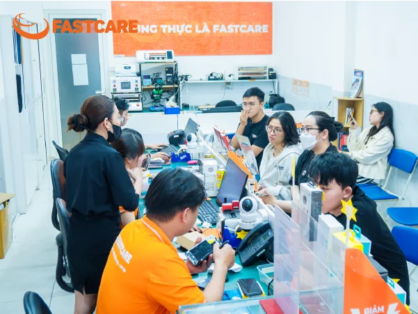 Cửa hàng thay vỏ iPhone 12 Mini FASTCARE