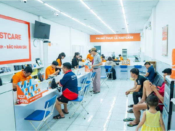 Cửa hàng thay vỏ iPhone 13 FASTCARE