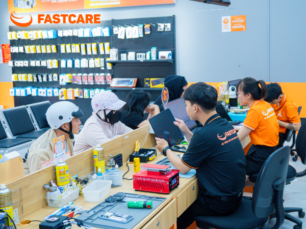 Sửa chữa chuyên nghiệp tại FASTCARE