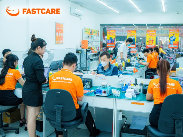 Địa chỉ thay pin iPhone 12 Pro Bago tại FASTCARE