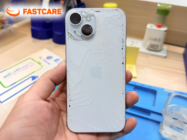 Kỹ thuật viên tại cửa hàng FASTCARE