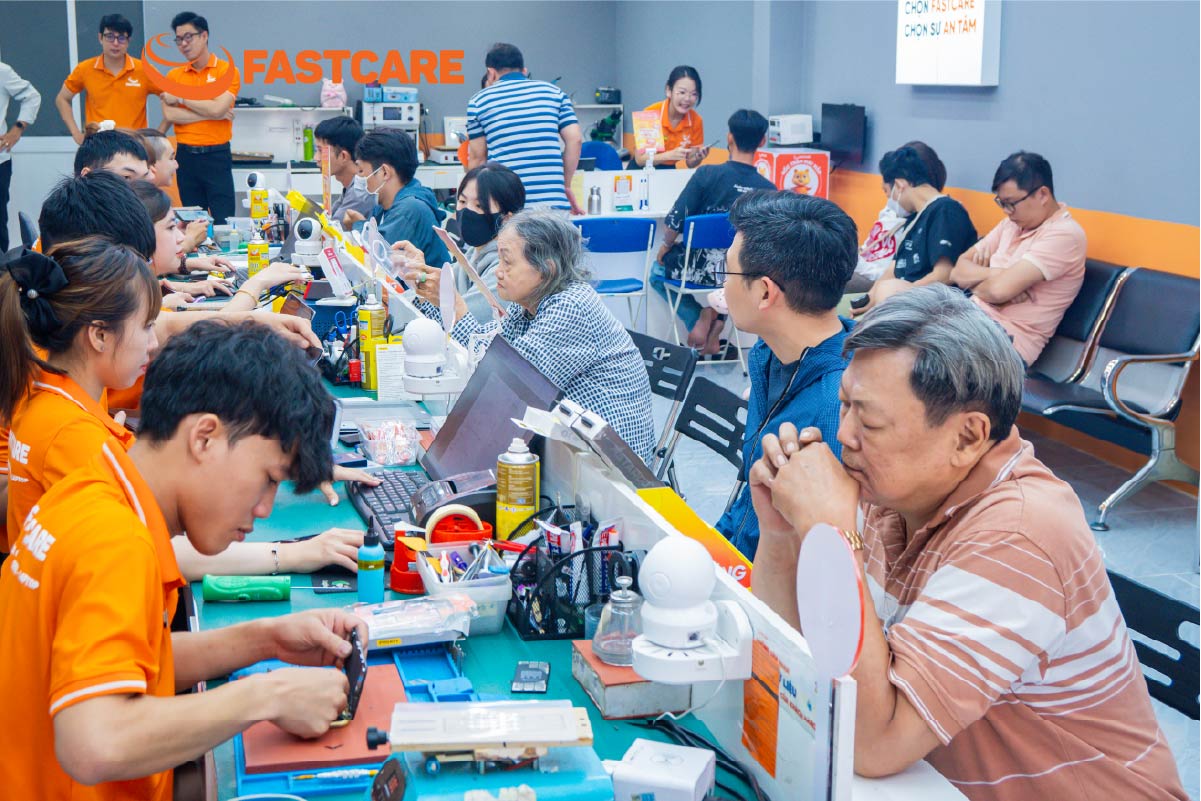 Quy trình thay pin AirPods 2 diễn ra chuyên nghiệp