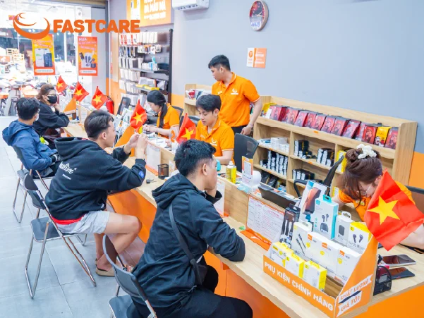 Quy trình thay pin Deji dung lượng siêu cao tại FASTCARE