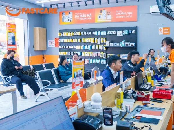 Quy trình thay pin Pisen dung lượng cao tại FASTCARE