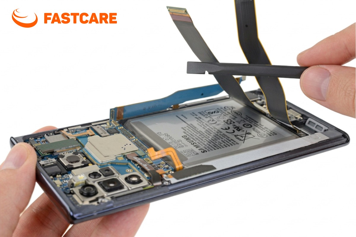 Quy trình thay pin Samsung Note 10 Plus tại FASTCARE
