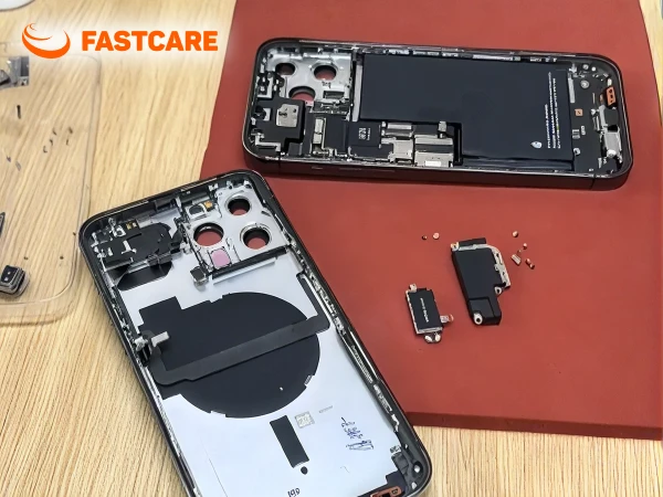 Quy trình thay vỏ iPhone 15 Pro Max FASTCARE