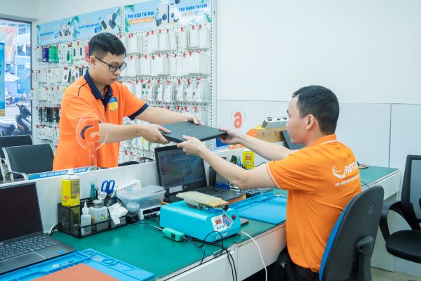 sua-laptop-chuyen-nghiep-fastcare-1.jpg
