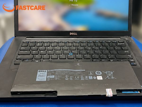 thay-pin-laptop-asus-2026-2.jpg