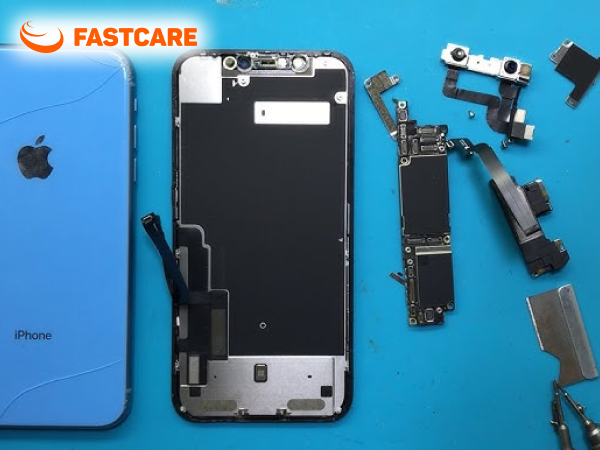 Thay vỏ iPhone XR