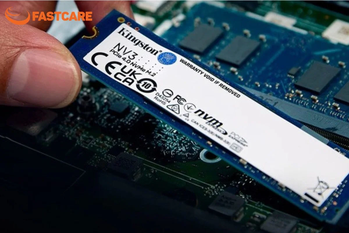 thay-o-cung-laptop-chuyen-nghiep-tai-fastcare.webp