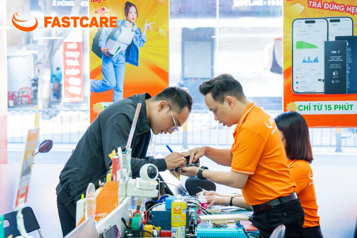 cửa hàng FASTCARE hỗ trợ khách hàng