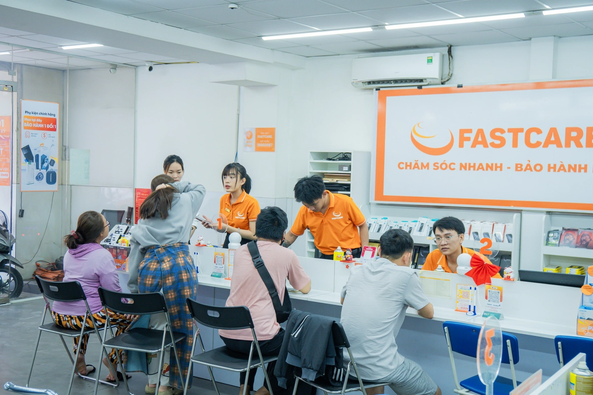 Không gian tư vấn bàn phím tại FASTCARE