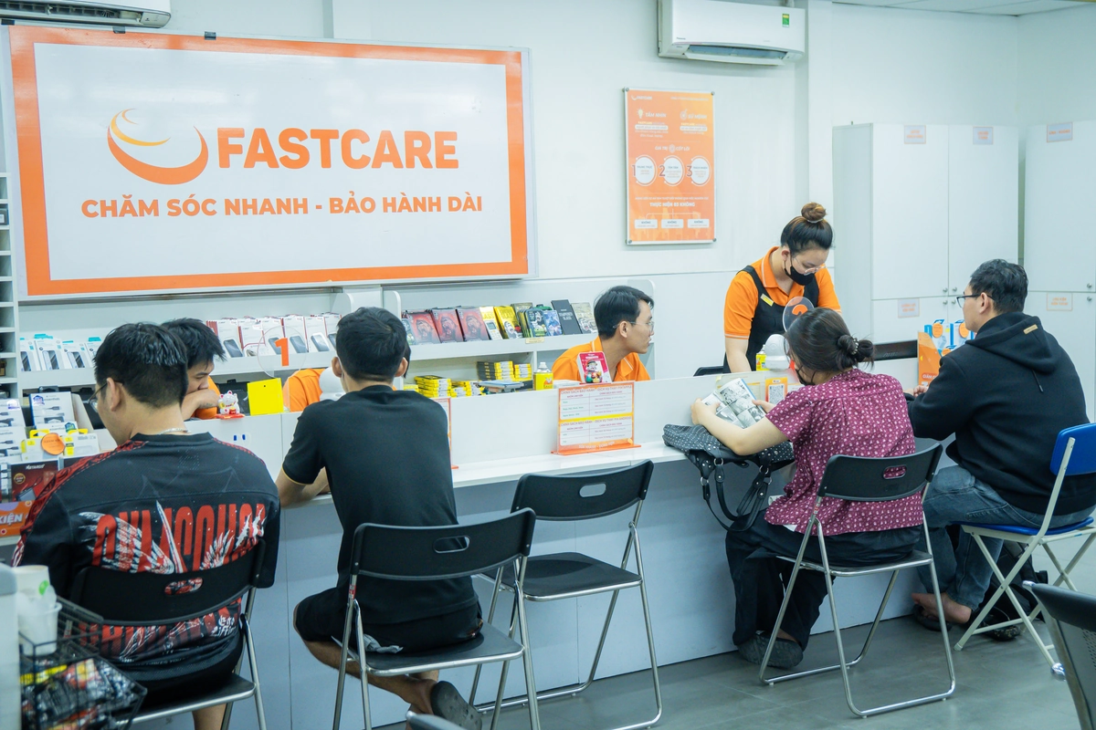 Không gian tư vấn phụ kiện tại FASTCARE