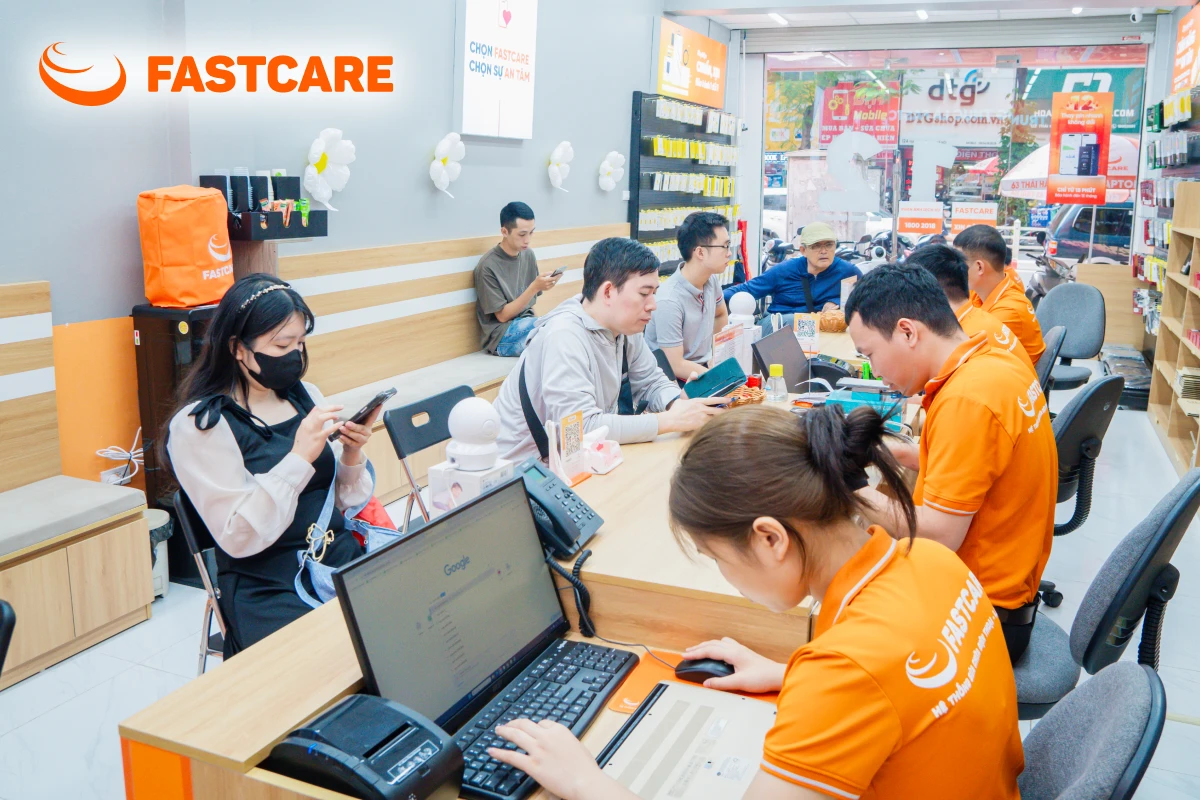 Không gian tiếp nhận tại FASTCARE