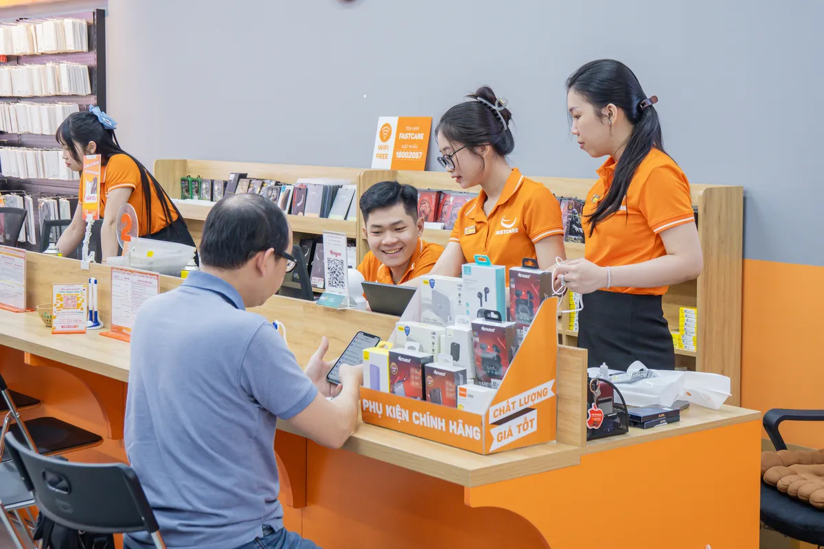 Cường lực Mipow iPhone 16 tại FASTCARE