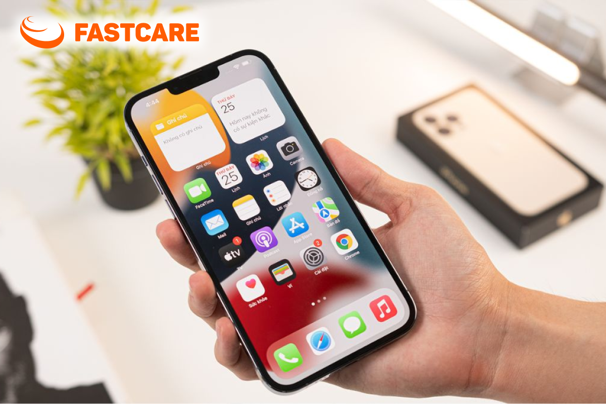 Kiểm tra chức năng iPhone trước khi mua Minh họa kiểm tra pin camera kết nối và trạng thái khóa của iPhone cũ