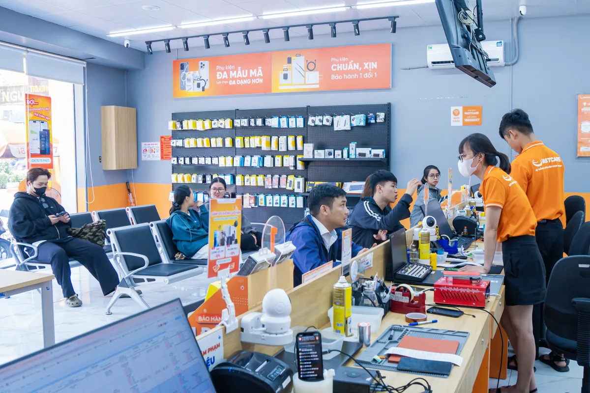 Ốp trong Magsafe iPhone 12 Pro Max tại FASTCARE