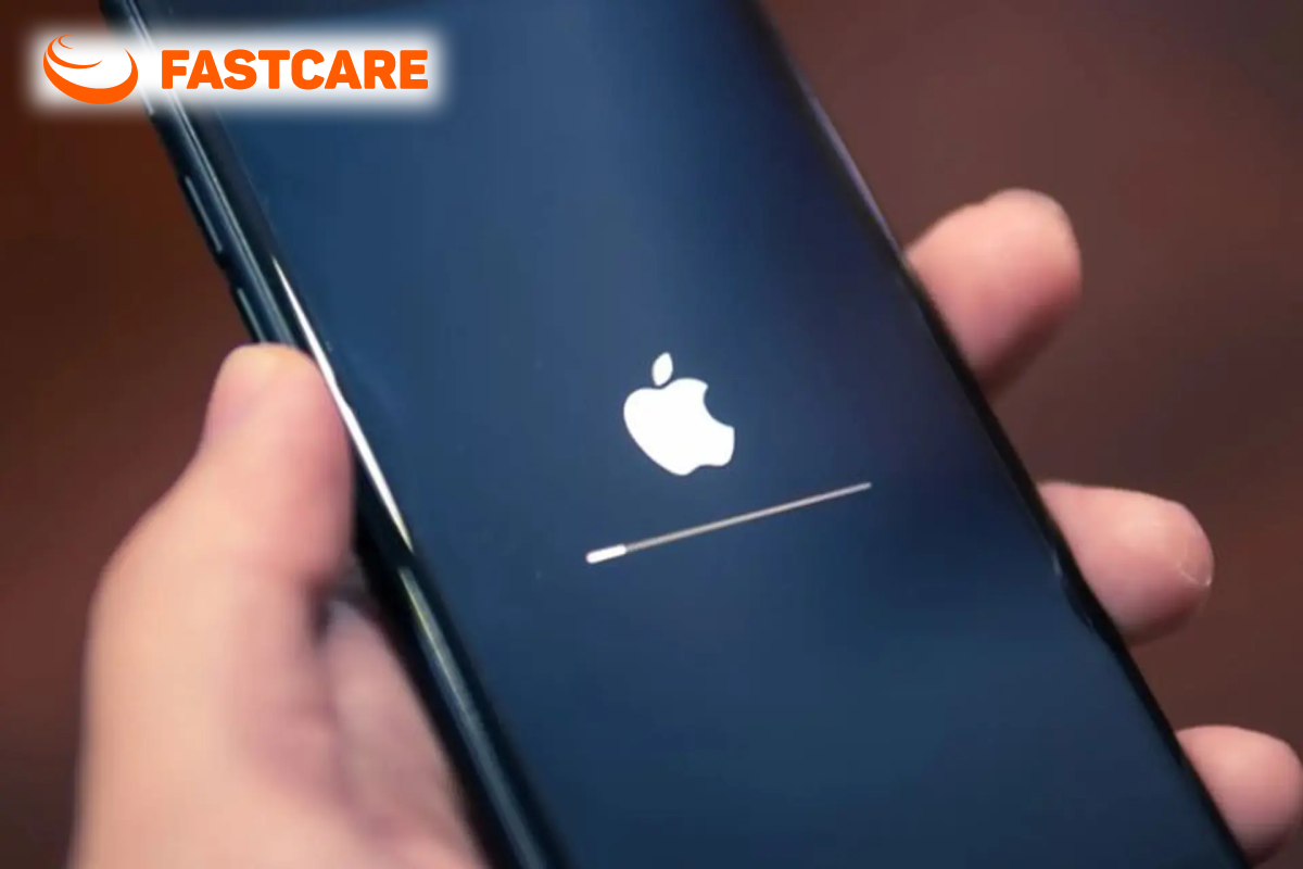 Minh họa phân biệt thao tác Cập nhật và Khôi phục iPhone