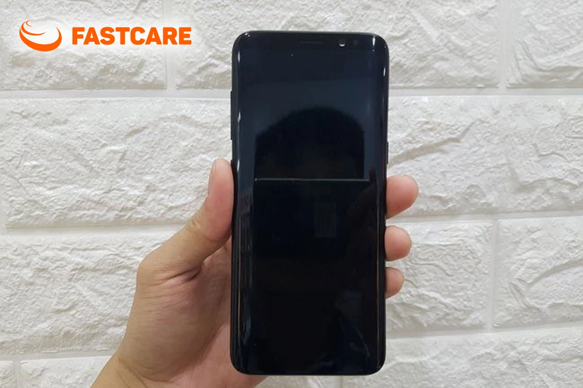 Kiểm tra mặt kính trước điện thoại Samsung S8 Plus