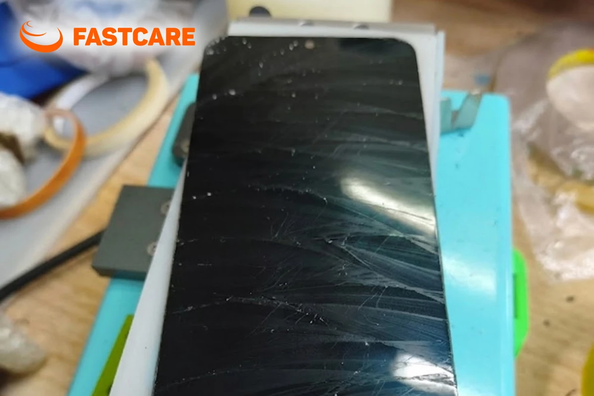 Kiểm tra mặt kính trước điện thoại Xiaomi